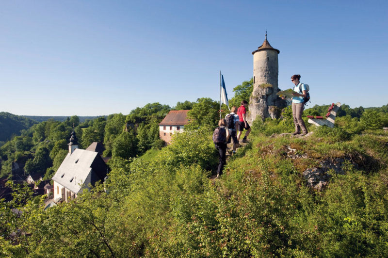 Unterwegs auf der Burgenstrasse bei Pottenstein - Frankentourismus/Hub - ©Frankentourismus/Hub