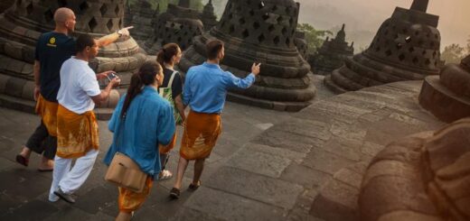 Günstige Indonesien Gruppenreisen für 18 - 39 jährige 2019 ab € 1027.0 | Erlebnisrundreisen.de