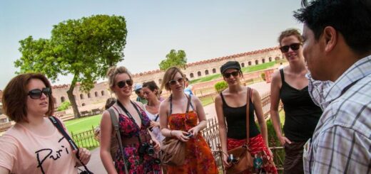 Günstige Indien Gruppenreisen für 18 - 39 jährige 2019 ab € 664.0 | Erlebnisrundreisen.de