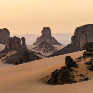 Abendstimmung  am Fuße des Tassili n´Ajjer 2021 | Erlebnisrundreisen.de