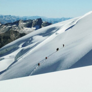 Hochtourentraining mit Einsteiger-Viertausendern in den Walliser Alpen Gruppenreise 2020/2021 Alpen