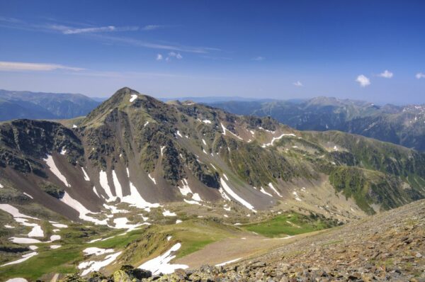 Aussicht vom Pic de la Serrera in Andorra