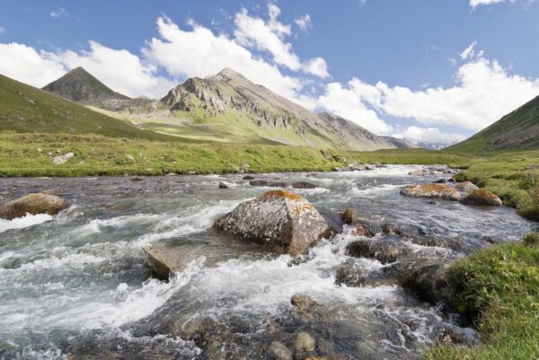 Flusstal in Kirgistan