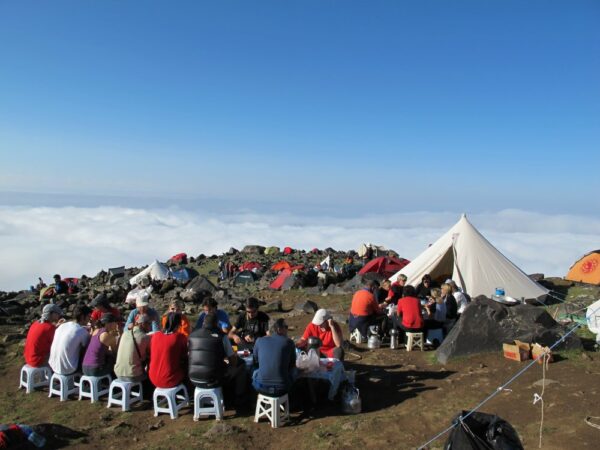 Über den Wolken im Ararat-Basislager