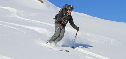 Abfahrt durch herrlichen Pulverschnee Reise Abfahrt durch herrlichen Pulverschnee 2022/2023