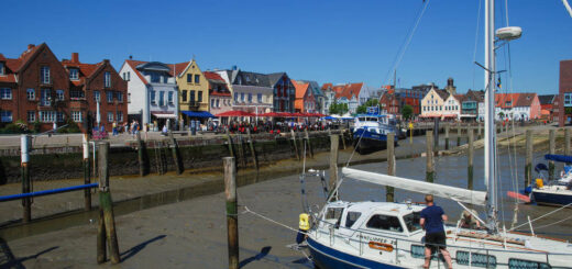 Husumer Binnenhafen bei Ebbe - Gerd Thiel