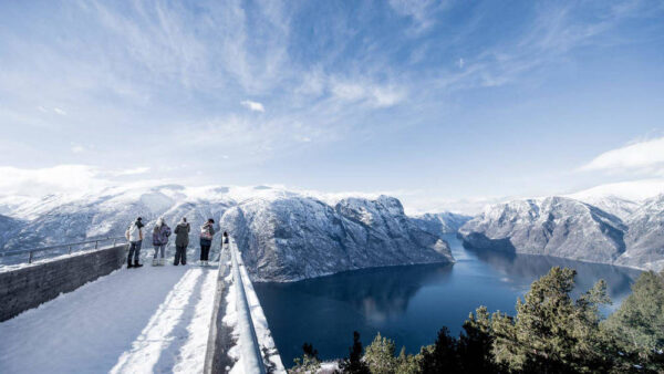 Ausblick auf Norwegens Fjorde - Mountains of Norway - © Mountains of Norway