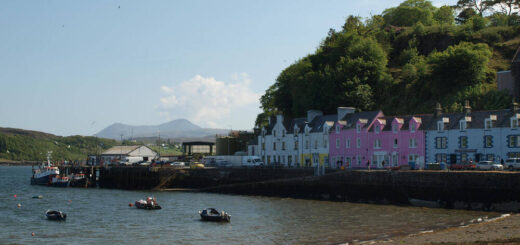 Hafen von Portree - Boundless Reisen