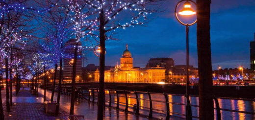 Blick auf das Custom House - Paul Campbell
