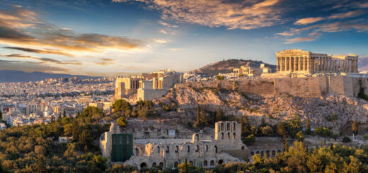 Akropolis bei Sonnenuntergang - moofushi - © moofushi / Adobe.com
