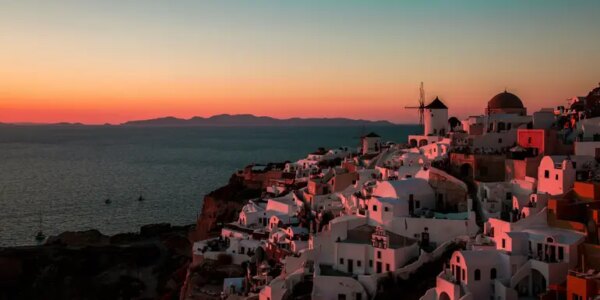 8-Tage-Adventure-Trip Journeys: Discover the Greek Islands