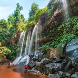 Wasserfall im Phnom Kulen-Nationalpark - Mounir Chraïbi - © Mounir Chraïbi / Adobe.com