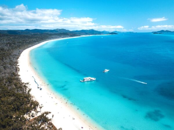 Vor Angker am Whitehaven Beach