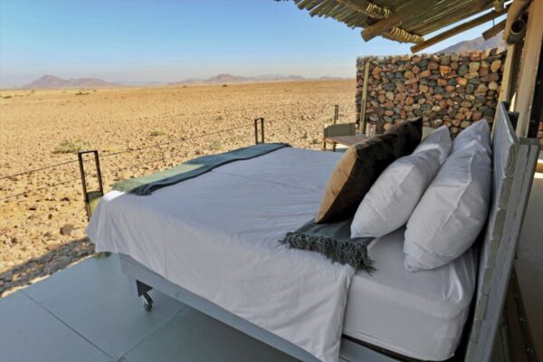 Schlafen unter freiem Himmel - The Elegant Desert Eco Camp, Zimmerbeispiel