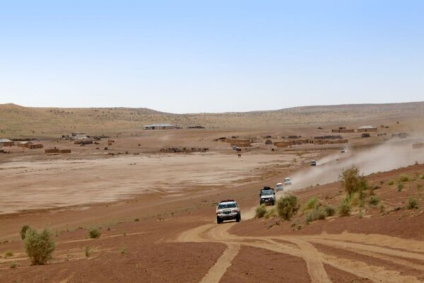 Fahrt mit Jeeps durch die Wüste Karakum