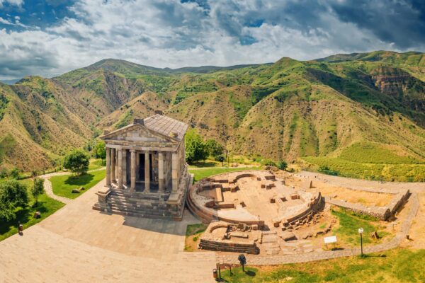 Rundreise Armenien: Höhepunkte 2026 | Erlebnisrundreisen.de