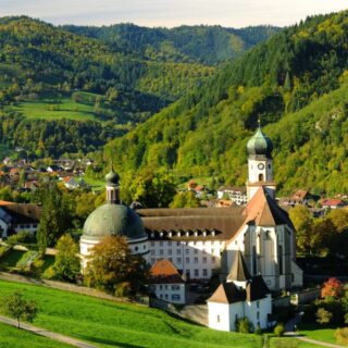 Rundreise Kloster im Münstertal: Kreativ & Gesund 2026 | Erlebnisrundreisen.de