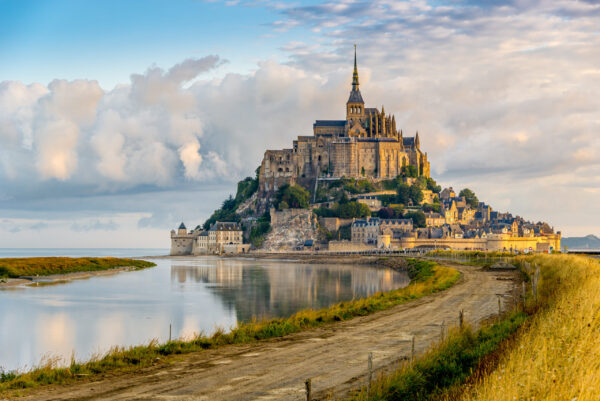 Morning,View,At,The,Mont,Saint-michel,-,France