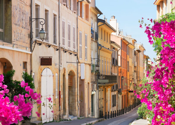 Old,Town,Street,Of,Aix,En,Provence,At,Summer,Day,