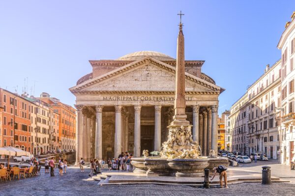 Rome,Pantheon,In,The,Roundabout,Square,,Ancient,Rome