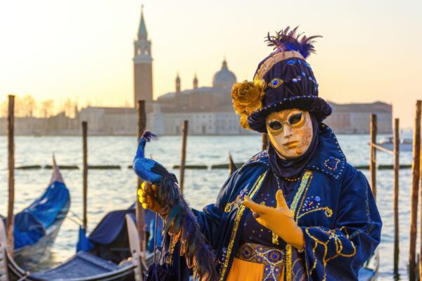 Beautiful,Costume,Of,Man,In,Blue,And,Yellow,Colours,At