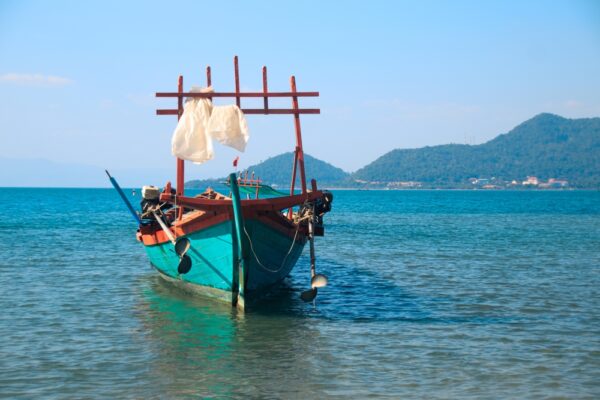 A,Traditional,Khmer,Fishing,Boat,Moored,Off,The,Coast,Of