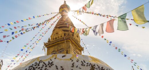 Rundreise Nepal & Bhutan: Höhepunkte 2026 | Erlebnisrundreisen.de
