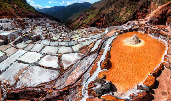 Salt,Mines,In,Maras,,Sacred,Valley,,Peru,(salineras).