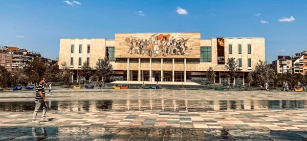Nationales Historisches Museum am Skanderbeg-Platz in Tirana