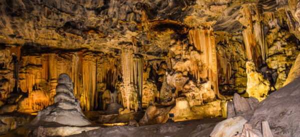 Cangoo Caves