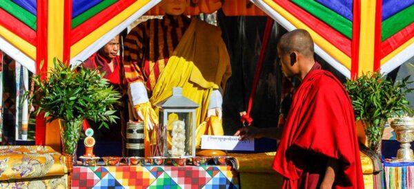 Fest im Kloster Punakha-Dzong