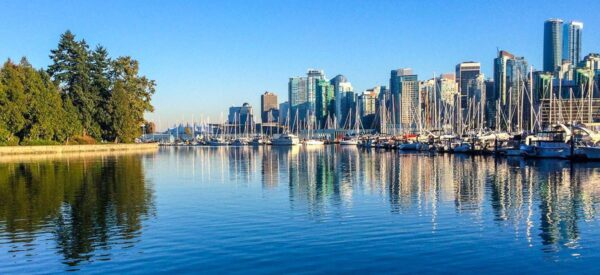 Stanley Park und die Skyline von Vancouver
