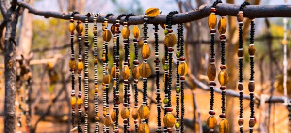 Schmuck der San