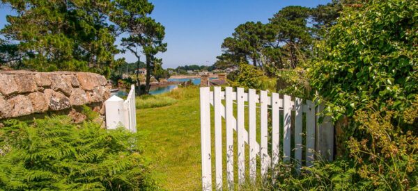 Offene Türen auf der Insel Brehat