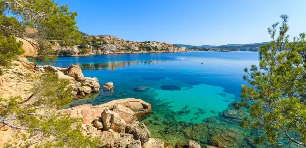 Cala Fornells - pkazmierczak - © pkazmierczak / adobe.com - Erlebnisrundreisen.de
