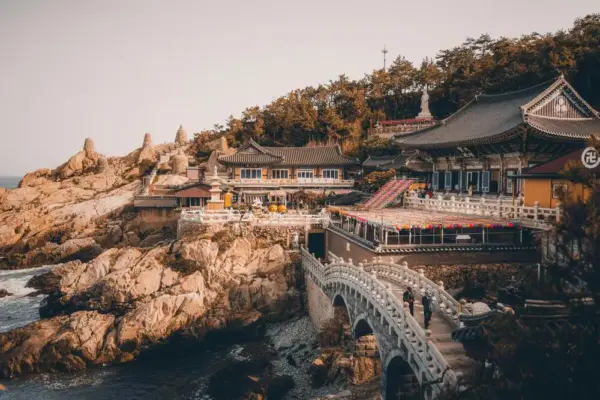 Haedong Yonggungsa Tempel in Busan - Jigi Travel - Erlebnisrundreisen.de