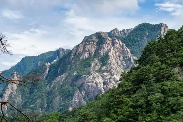 Im Seoraksan-Nationalpark - Jigi Travel - Erlebnisrundreisen.de