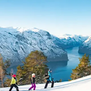 Schneeschuhtour mit Fjordblick - Sverre_Hjornevik - norwaysbest.com/Sverre_Hjornevik - Erlebnisrundreisen.de