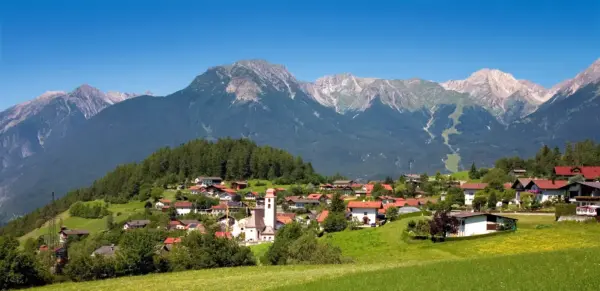 Blick auf Karrösten bei Imst - NN - Erlebnisrundreisen.de