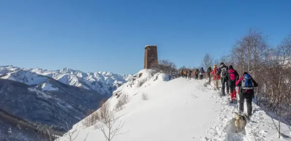 Schneeschuhwandern bei Uschguli - Annekatrin Keinert - Erlebnisrundreisen.de