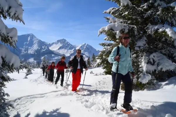 Schneeschuhwanderer - Peter Bartel - Erlebnisrundreisen.de