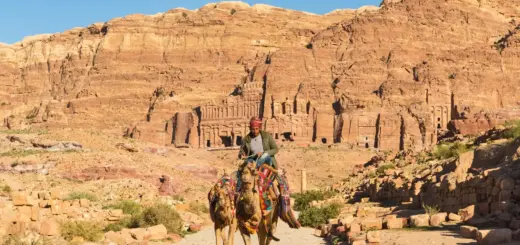 Kamelreiter in Petra - Achim Rosenfeld - Erlebnisrundreisen.de
