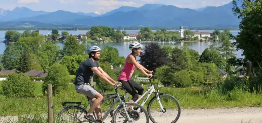Radler am Chiemsee - Chiemsee-Alpenland Tourismus - Erlebnisrundreisen.de