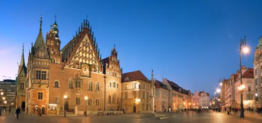 Rathausplatz in Breslau - tilialucida - © tilialucida / Adobe.com - Erlebnisrundreisen.de
