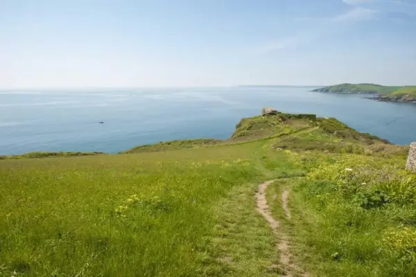 Blick auf die Südküste bei Polruan - VisitCornwall - © Adam Gibbard - Erlebnisrundreisen.de