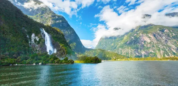 Milford Sound - A. Karnholz - A. Karnholz /Adobe.com - Erlebnisrundreisen.de