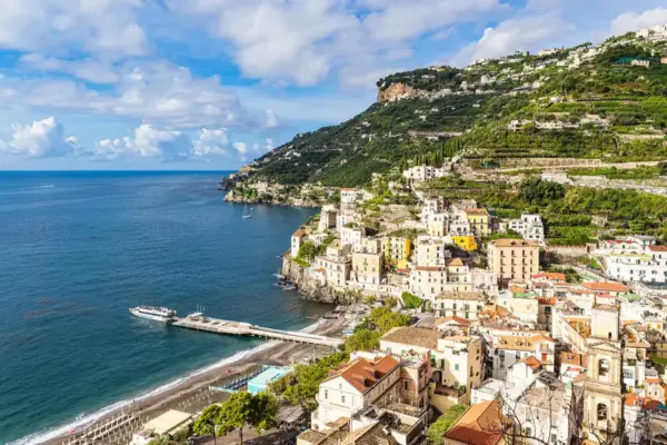 Blick auf Minori - - © Rico Ködder / Adobe.com - Erlebnisrundreisen.de