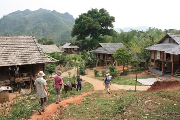 Wanderung im Mai Chau Tal - Anja Thöring - Erlebnisrundreisen.de
