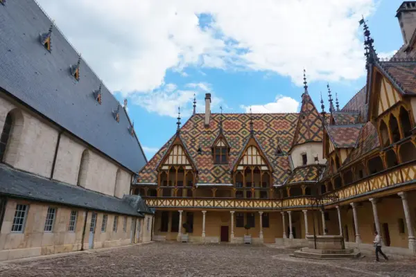 Hôtel Dieu - Carmen Rameil - Erlebnisrundreisen.de