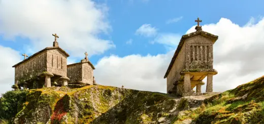 Getreidespeicher in Soajo - Peter Bartel - Erlebnisrundreisen.de